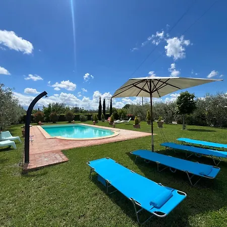 Elena Villa Cortona