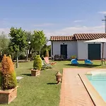 Elena Villa Cortona