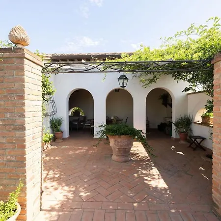 Villa Elena *